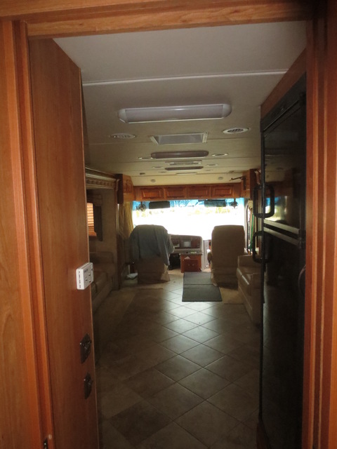 Coachmen/Sportsman Pathfinder 386QS RV with 4 Slide Outs