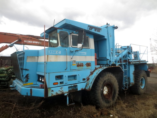 International Payhauler 350C Wrecker