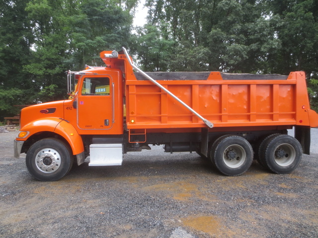 2006 Peterbilt 335 Tandem Axle Dump Truck