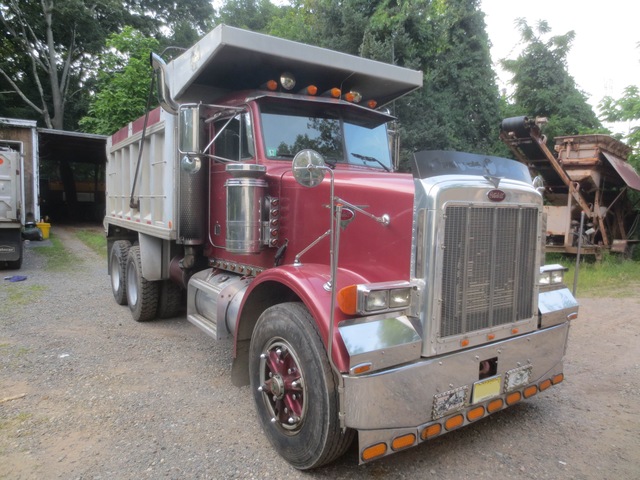 Peterbilt 357 Tandem Axle Dump Truck