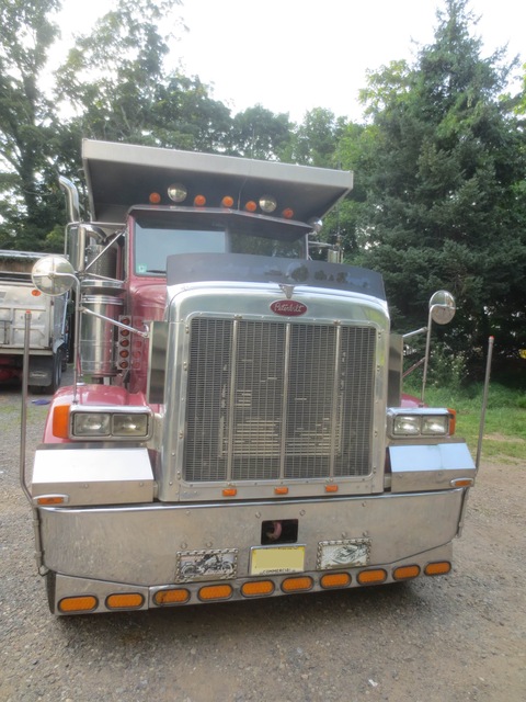 Peterbilt 357 Tandem Axle Dump Truck