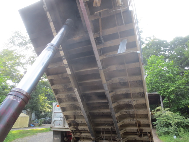 Peterbilt 357 Tandem Axle Dump Truck