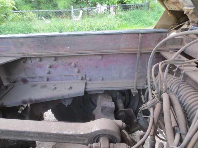 Peterbilt 357 Tandem Axle Dump Truck