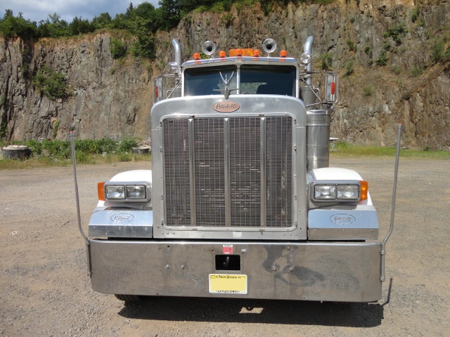 1988 Peterbilt 379 Tandem Axle Longnose Tractor