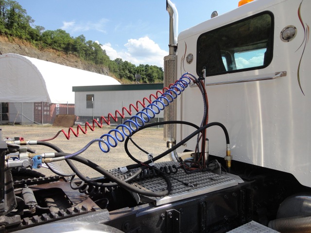 1988 Peterbilt 379 Tandem Axle Longnose Tractor