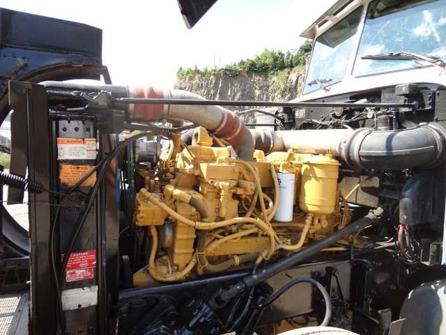 1988 Peterbilt 379 Tandem Axle Longnose Tractor