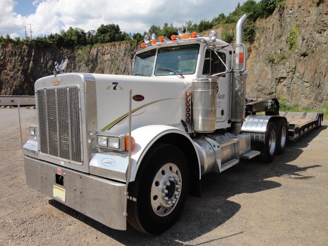 1988 Peterbilt 379 Tandem Axle Longnose Tractor