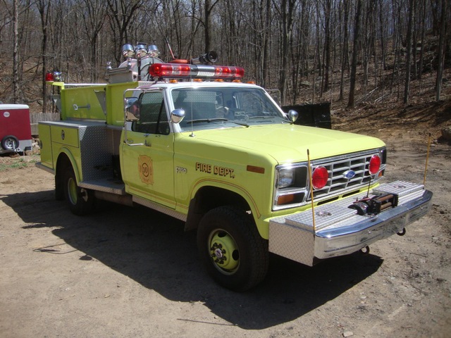 Ford F 350 4x4 Off Road Fire Pumper