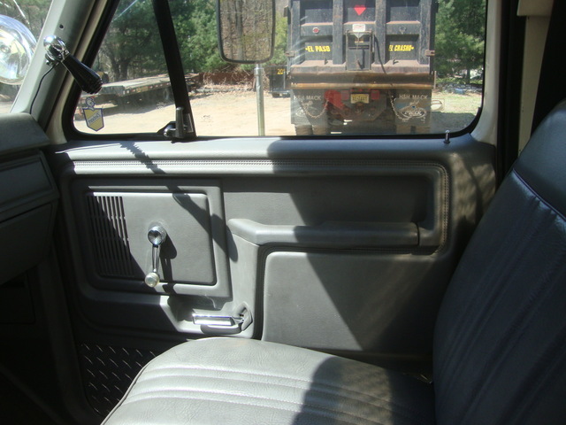 Ford F 350 4x4 Off Road Fire Pumper