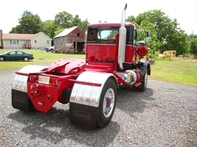 1978 AutoCar Single Axle Tractor rare GKS64TB Glider Kit