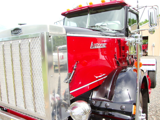 1978 AutoCar Single Axle Tractor rare GKS64TB Glider Kit