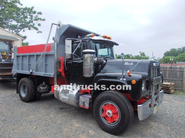 Single Axle Mack used for sale‏