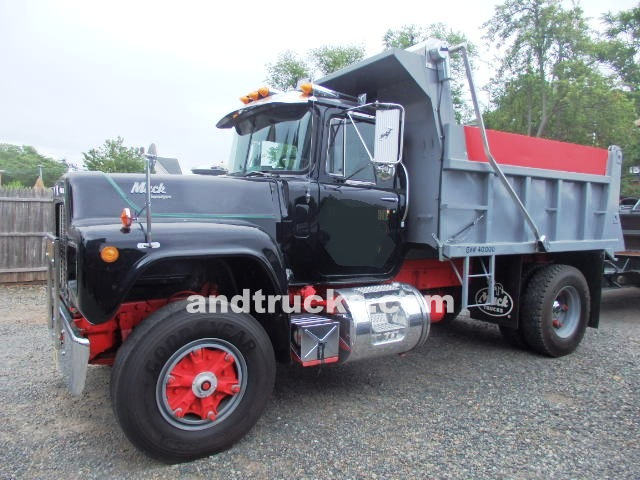 Single Axle Mack used for sale‏