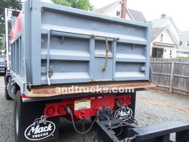 Single Axle Mack used for sale‏