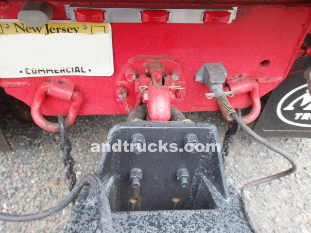 Single Axle Mack used for sale‏