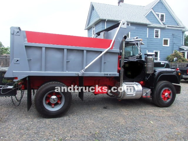 Single Axle Mack used for sale‏