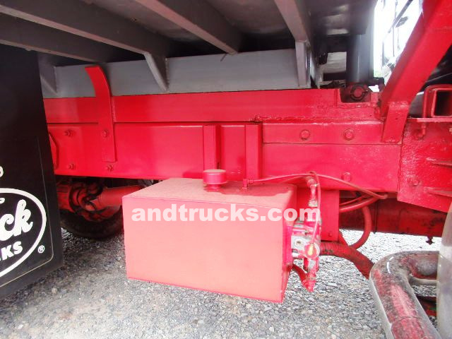 Single Axle Mack used for sale‏