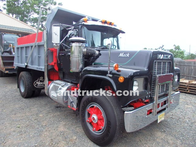 Single Axle Mack used for sale‏