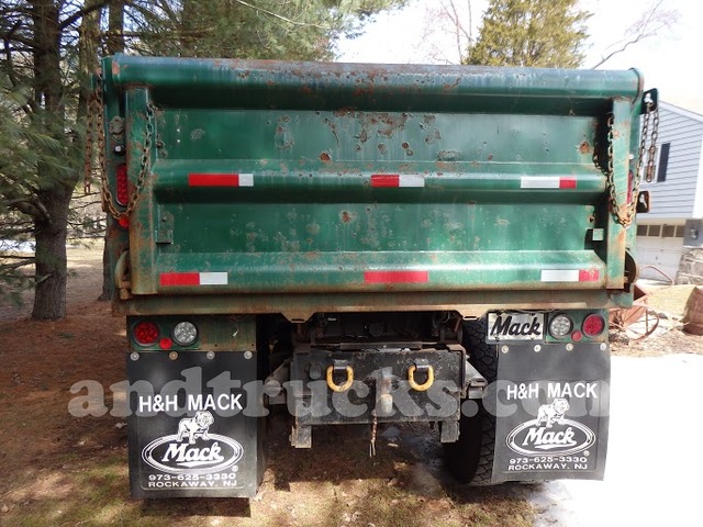 Used Single Axle Steel Nose Mack Truck