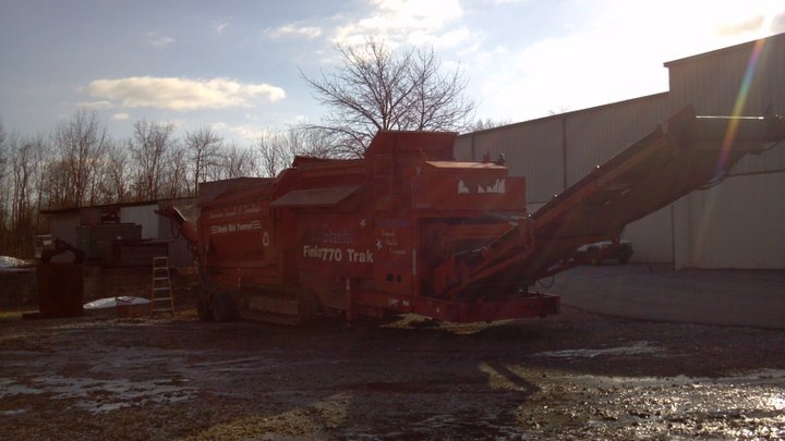 Track Mounted Trommel Soil Screener