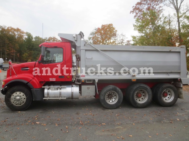 2006 Volvo VHD Tri Axle Dump Truck