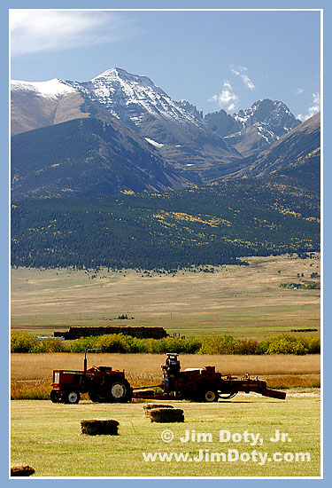 Wet Mountain Valley, Sange de Cristo Mountains