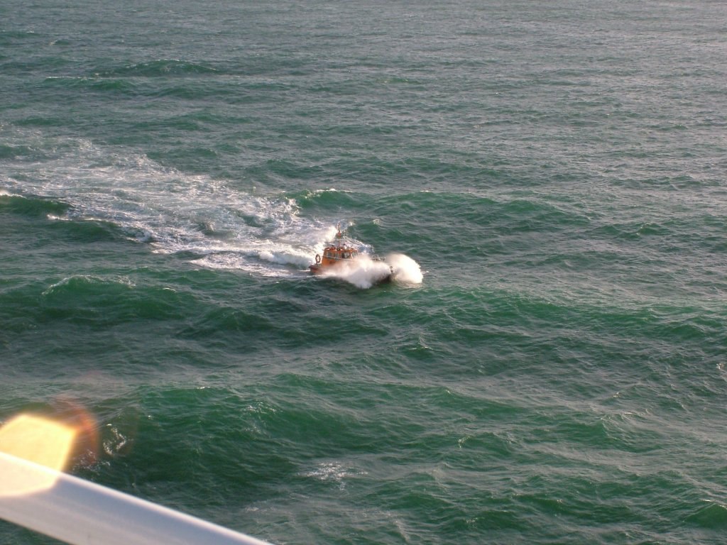 IMAGE: http://photos.imageevent.com/justaddwata/family/2009/newzealand/day10/huge/DSCF0949.JPG