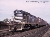 Enlarge photo 820