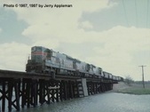Enlarge photo 824