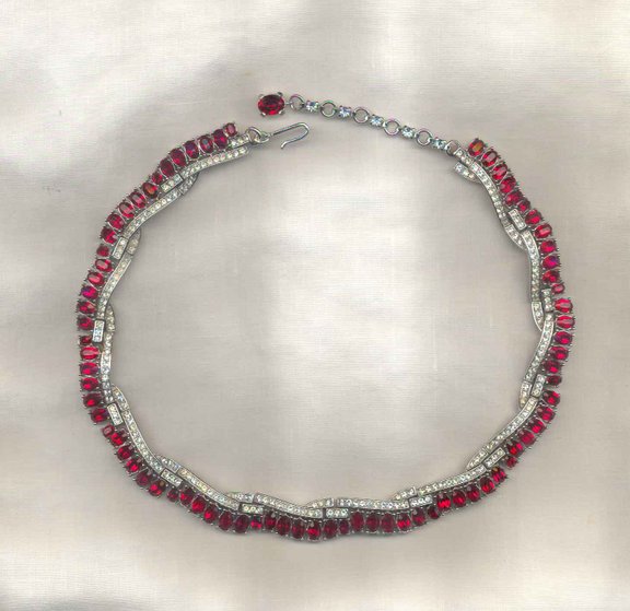 Trifari%20_%20Rhodium%20Plated%20Ruby%20Necklace%20II.jpg