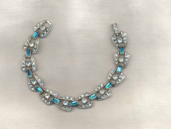 Deco%20Aqua%20%20and%20Clear%20Rhinestone%20Bracelet.jpg