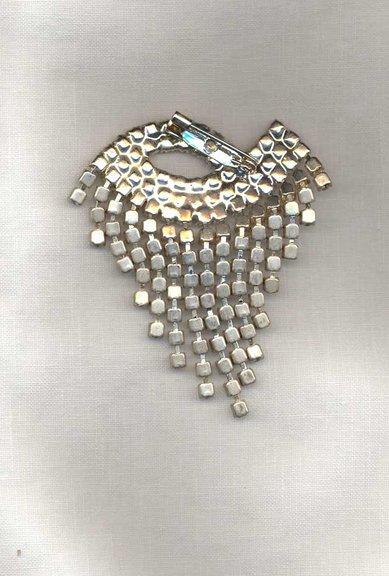 Swarovski%20Rhinestone%20Waterfall%20Brooch%20Back.jpg