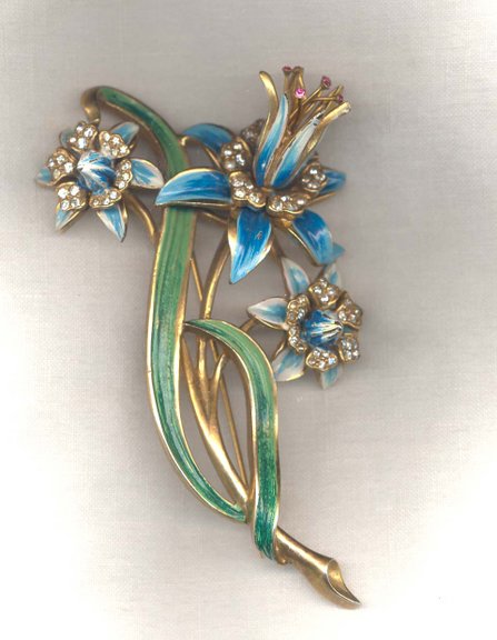 R_ja%20Flower%20Brooch.jpg