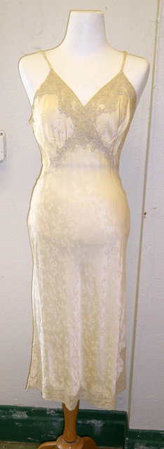 Cream%20Silk%20and%20Lace%20Slip.jpg