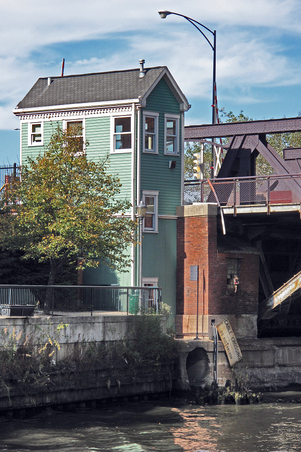 Enlarge photo 80
