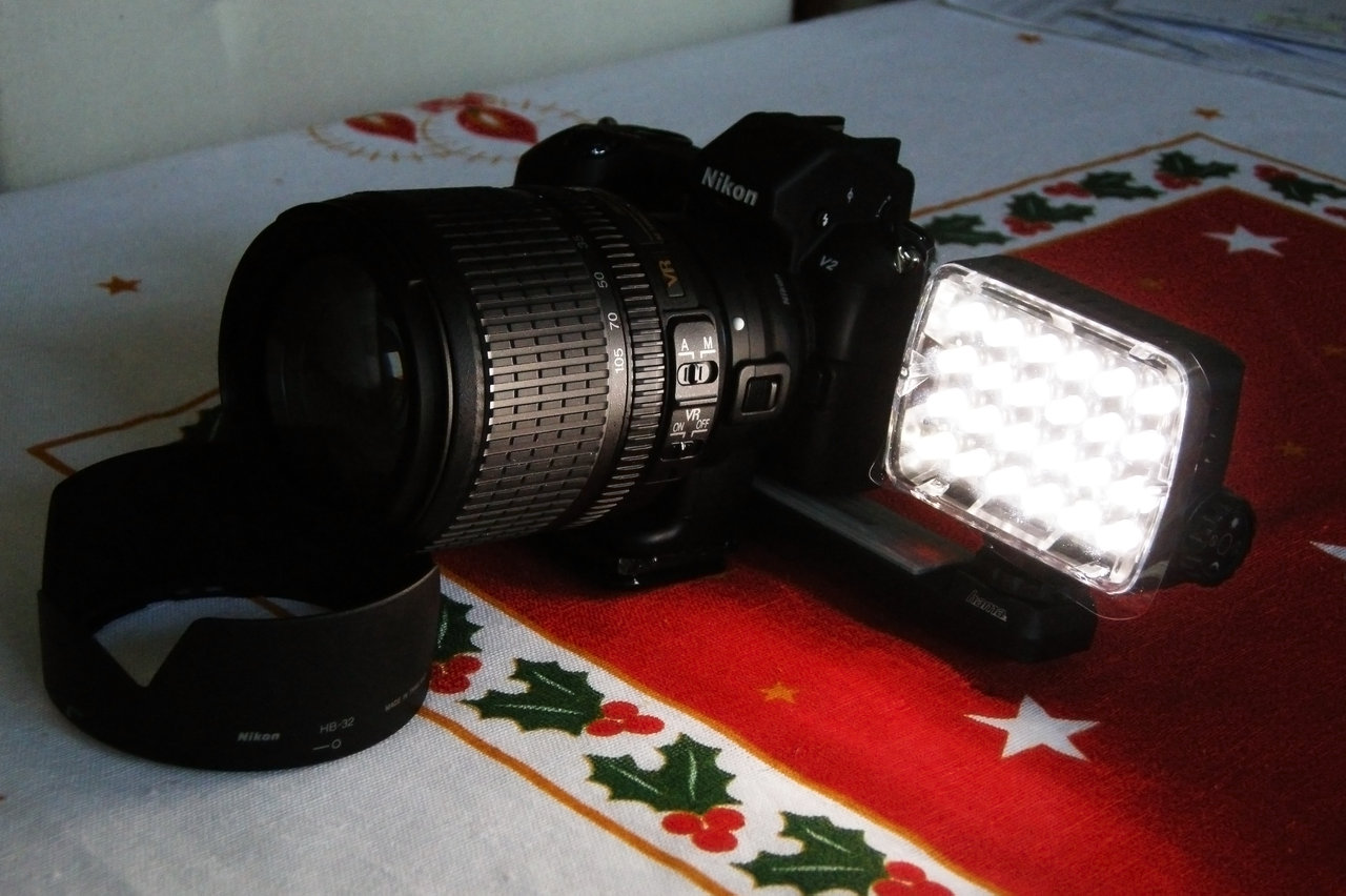 DSCN7735%20V2%2018-105VR%20Manfrotto%20LED.jpg