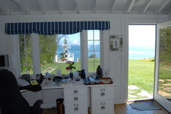 Enlarge photo 100