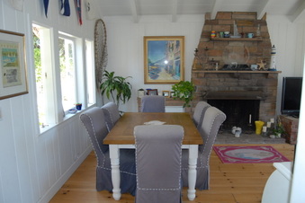 Enlarge photo 109