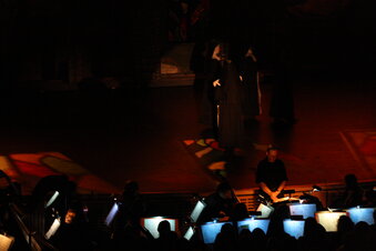Enlarge photo 145