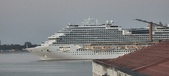 Enlarge photo 607