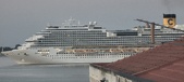 Enlarge photo 610