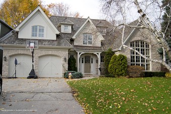 126 Stratford Crescent