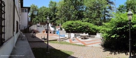 Enlarge photo 82