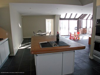 Enlarge photo 18