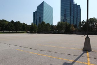 BATTERY - Parking Lot