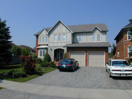 164 Strathern Ave RICHMOND HILL