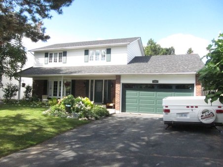 24 Hamilton Hall Drive MARKHAM
