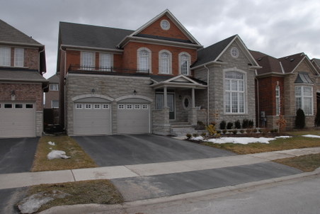 77 Golden Meadow Drive