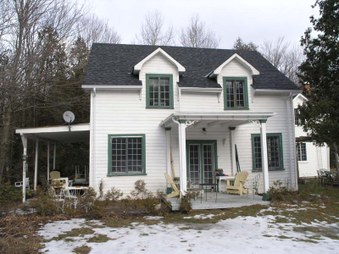 791 Brookdale Rd UXBRIDGE