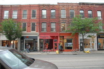 Queen St near Bellwoods Park